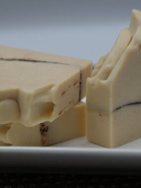 Le Luxe Lather, Luxury Artisan Soap, "Prudence"..